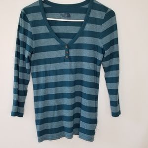 THE NORTH FACE Striped V Neck Green Top Size XS